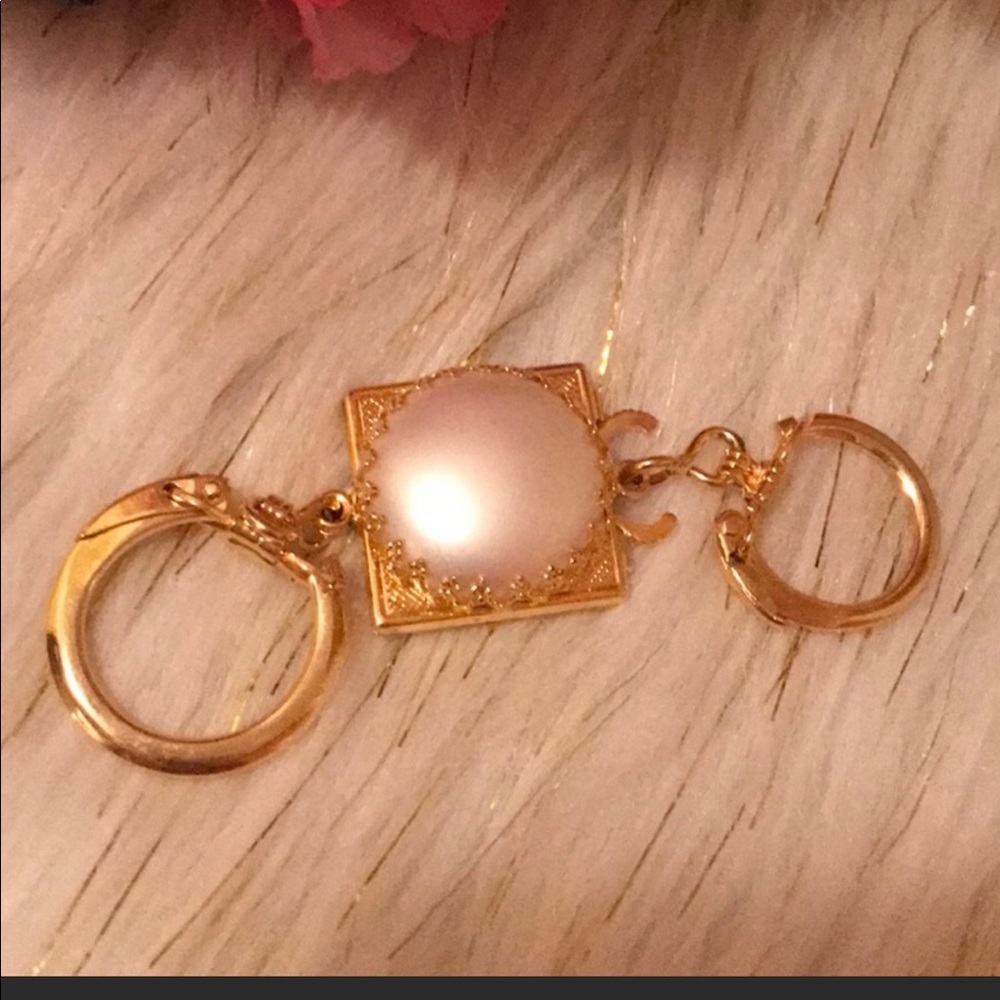 True vintage keychain